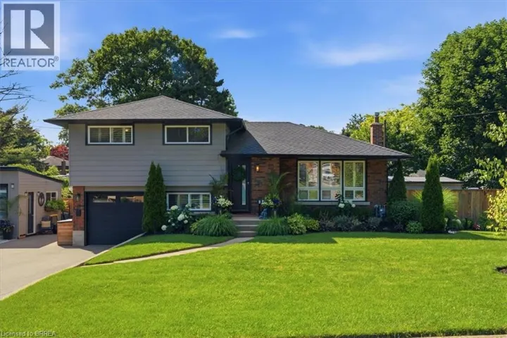 28 RIVERVIEW Terrace, Paris, Ontario N3L2P4