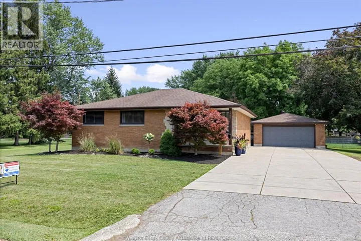 5860 ABBOTT STREET, LaSalle, Ontario N9J2K4