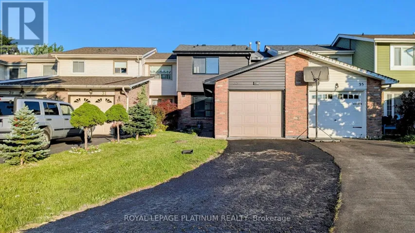 33 GREENE DRIVE, Brampton (Madoc), Ontario L6V2P2