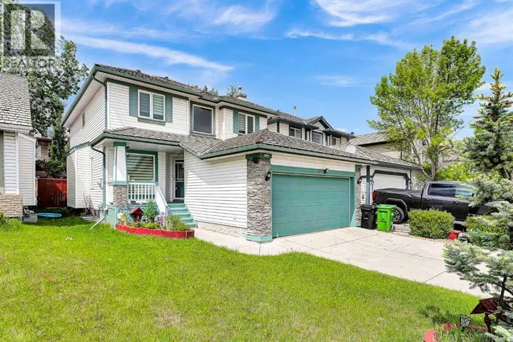 332 Harvest Hills Drive NE, Calgary, Alberta T3K4H7