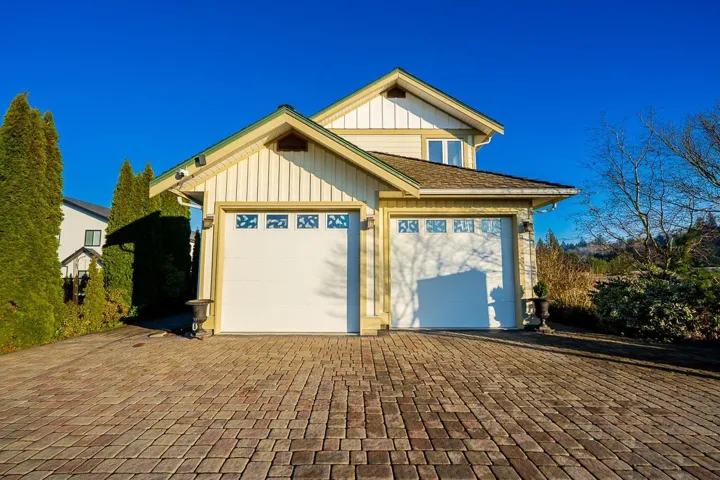 3302 168 STREET, Surrey, British Columbia V3Z1E4