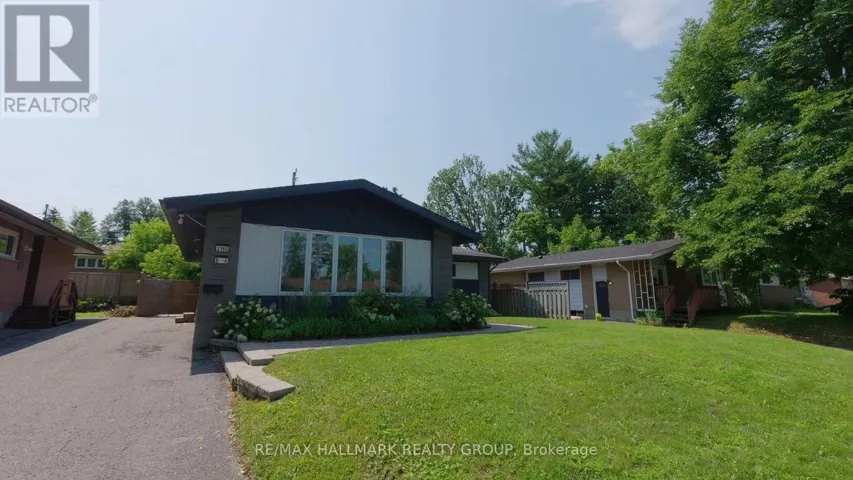 2160 LAMBETH WALK, Ottawa, Ontario K2C1G1