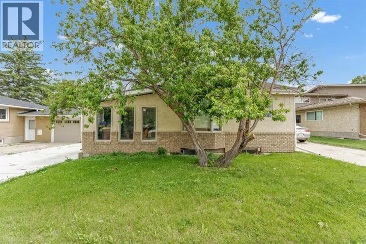213 6 Street SE, Redcliff, Alberta T0J2P0