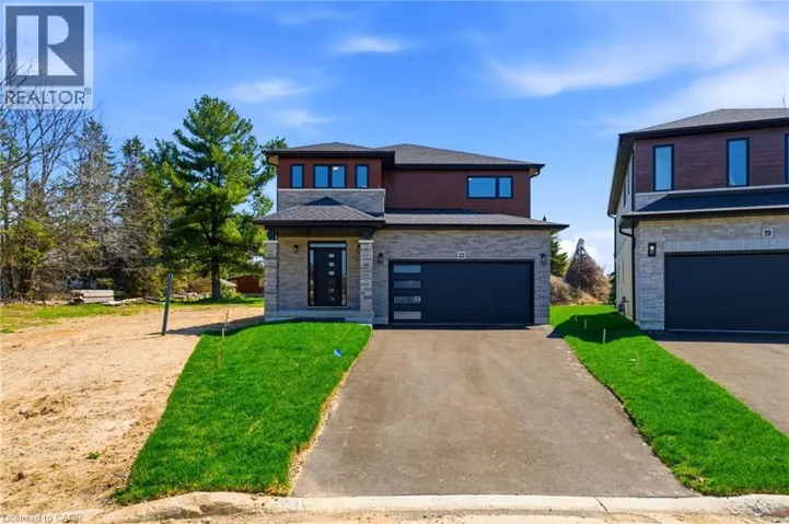 23 WOODVALLEY Court, Hamilton, Ontario L9B2S7