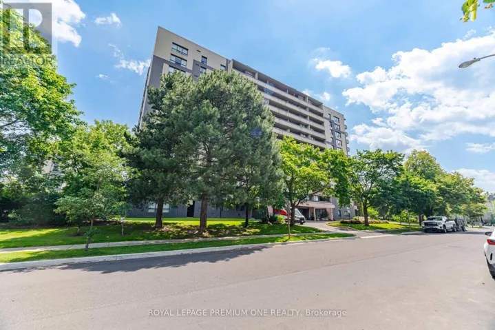 302 - 100 CANYON AVENUE, Toronto (Bathurst Manor), Ontario M3H5T9