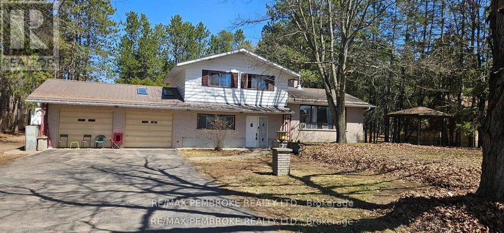 33698 HIGHWAY 17 HIGHWAY W, Deep River, Ontario K0J1P0