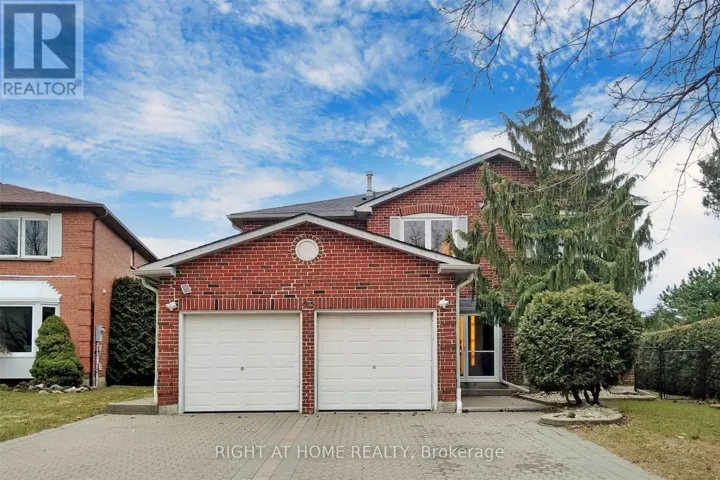 43 TOPHAM CRESCENT, Richmond Hill (Westbrook), Ontario L4C9H1
