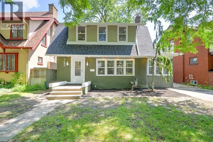 1484 VICTORIA AVENUE, Windsor, Ontario N8X1P3