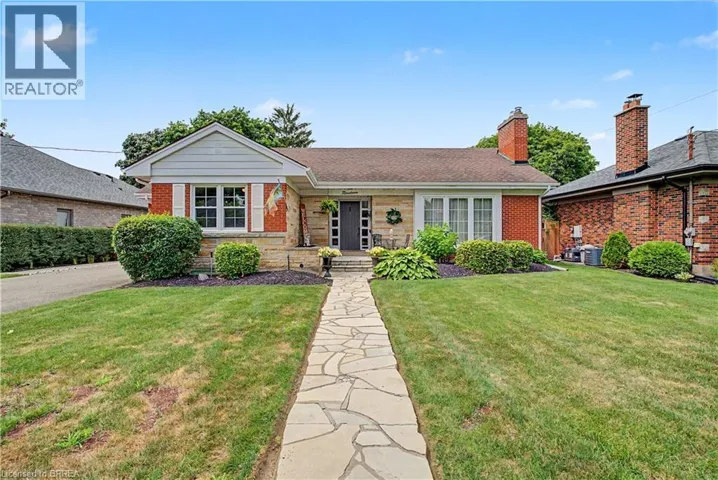 19 SPRINGFIELD Drive, Brantford, Ontario N3R1N1