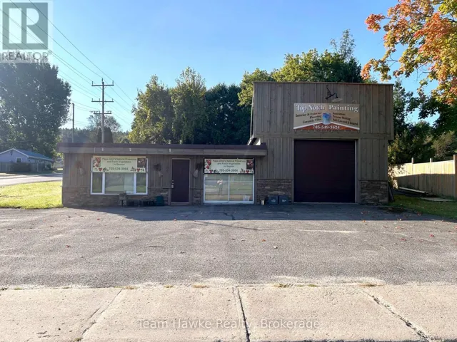 156 ROBERT STREET, Penetanguishene, Ontario L9M1P8