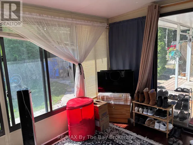 780