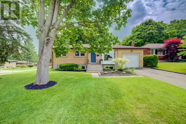 21 CULHAM DRIVE, Cambridge, Ontario N1S2G7