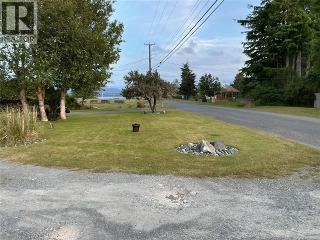 25 1st St, Sointula, British Columbia V0N3E0
