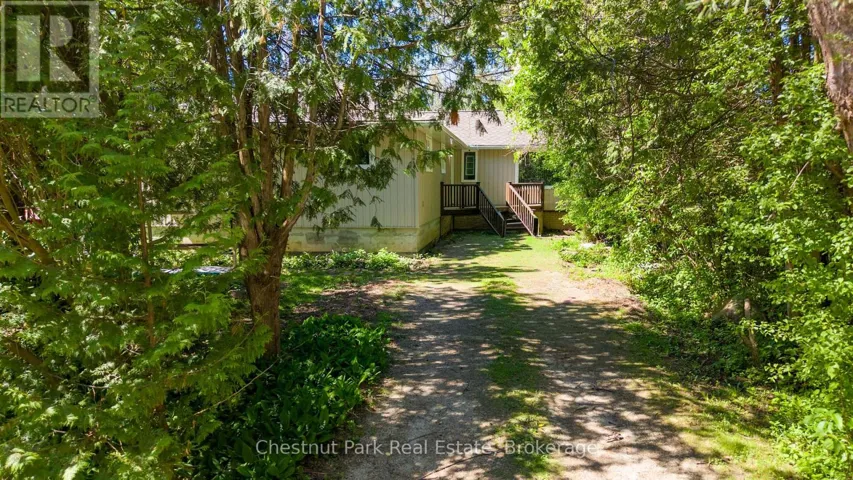 4 PARKSIDE AVENUE, Collingwood, Ontario L9Y5P3