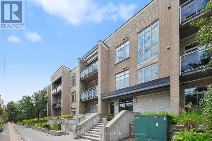208 - 682 CHURCHILL AVENUE N, Ottawa, Ontario K1Z5G5