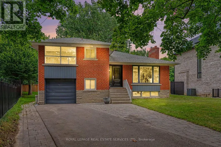 14 MOSSFORD COURT, Toronto (Princess-Rosethorn), Ontario M9B5T4