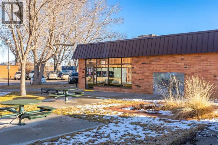 121 1 Street SW, High River, Alberta T1V1M3