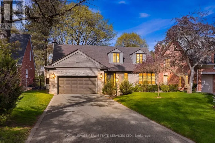 59 EDGEVALLEY DRIVE, Toronto (Edenbridge-Humber Valley), Ontario M9A4P2