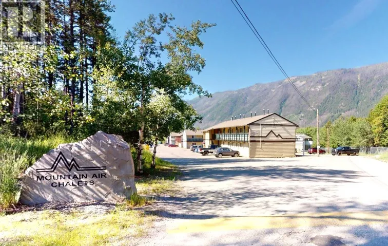100 RED CEDAR Drive Unit# D37, Sparwood, British Columbia V0B2G0