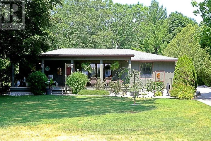 10156 PORT FRANKS ESTATE DRIVE, Lambton Shores (Port Franks), Ontario N0M2L0