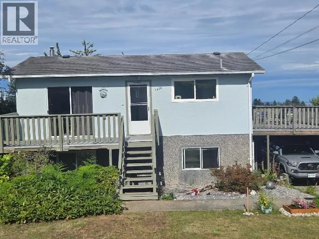 4679 FERNWOOD AVE, Powell River, British Columbia None