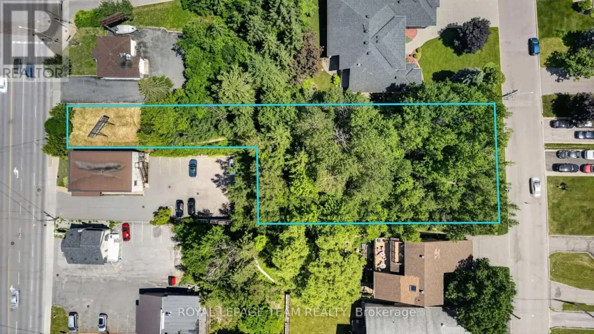 2902 ST JOSEPH BOULEVARD, Ottawa, Ontario K1C1G7
