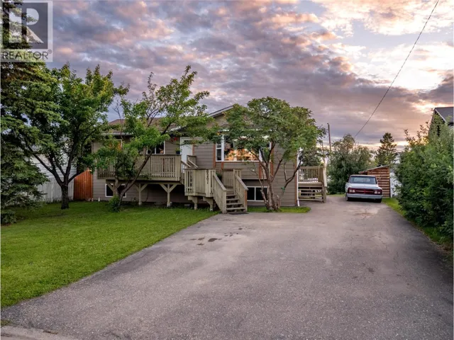 9201 6 Street, Dawson Creek, British Columbia V1G3L5