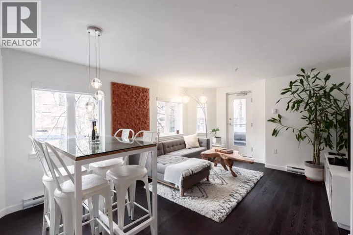 203 370 CARRALL STREET, Vancouver, British Columbia V6B2J3