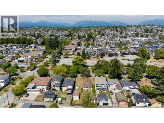 428 E 62ND AVENUE, Vancouver, British Columbia V5X2G1
