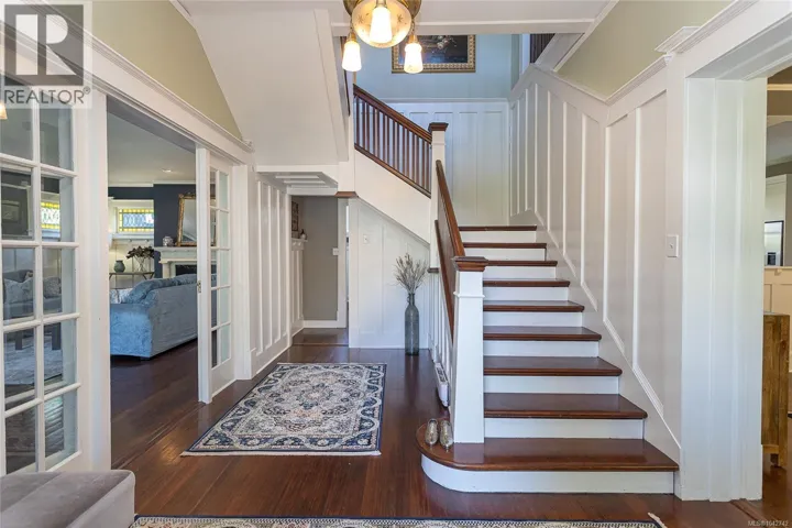 875 Richmond Rd, Victoria, British Columbia V8S3Z2