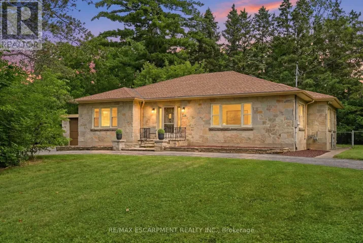 326 OLD BROCK ROAD, Hamilton (Greensville), Ontario L9H5H6