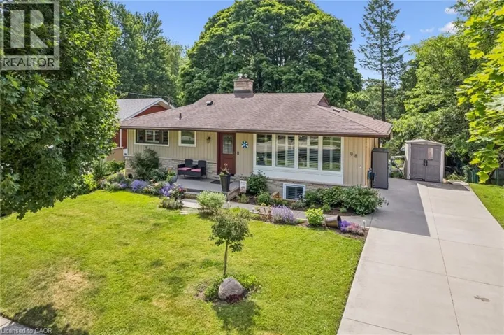 98 STONYBROOK Drive, Kitchener, Ontario N2M4L7
