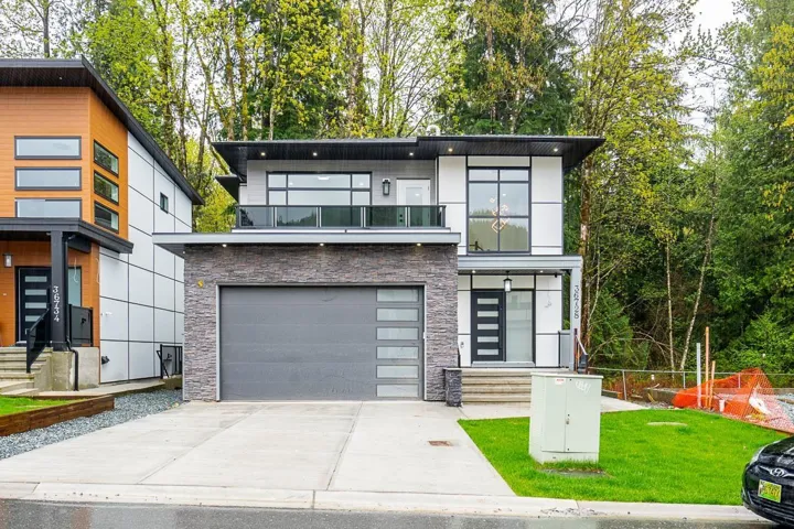 36728 DIANNE BROOK AVENUE, Abbotsford, British Columbia V3G0H4