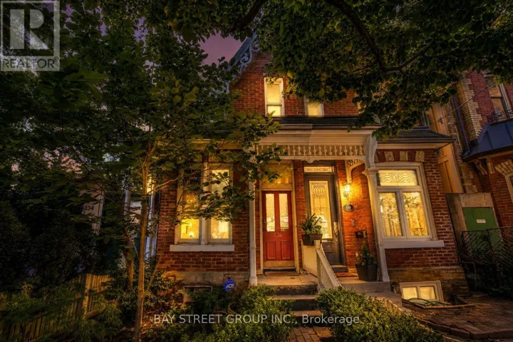 236 SEATON STREET, Toronto (Moss Park), Ontario M5A2T4