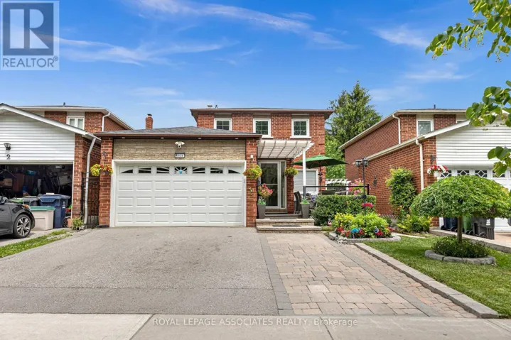 4 APSCO AVENUE, Toronto (West Hill), Ontario M1E5A8