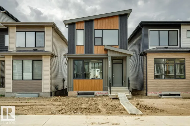 7524 KLAPSTEIN LINK LI SW, Edmonton, Alberta T6W5S7