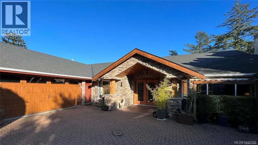 986 Seapearl Pl, Saanich, British Columbia V8Y2X3