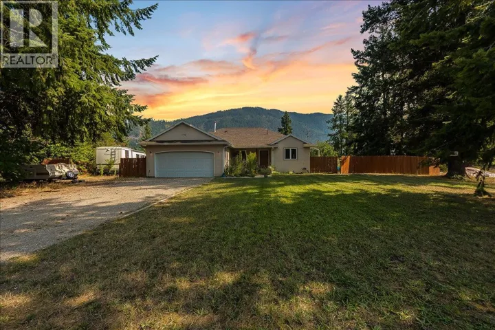 2706 Jacks Crescent, Nelson, British Columbia V0G2G1