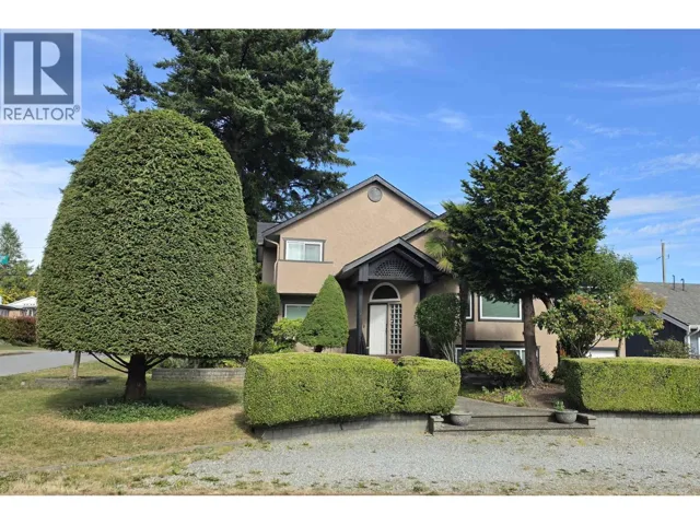 2220 PAULUS CRESCENT, Burnaby, British Columbia V5A2M4