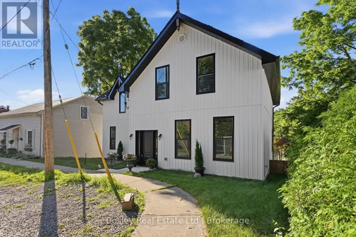 40 CHARLES STREET, Port Hope, Ontario L1A1S4