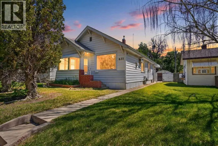 631 14 Street S, Lethbridge, Alberta T1J2Y2