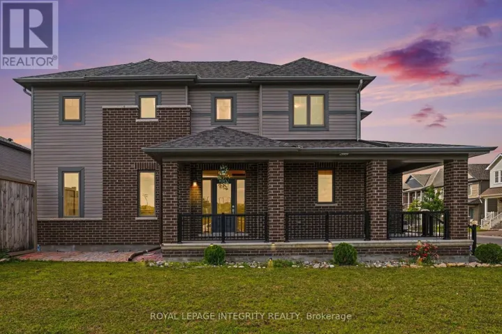301 CLOYNE CRESCENT, Ottawa, Ontario K2J6W3