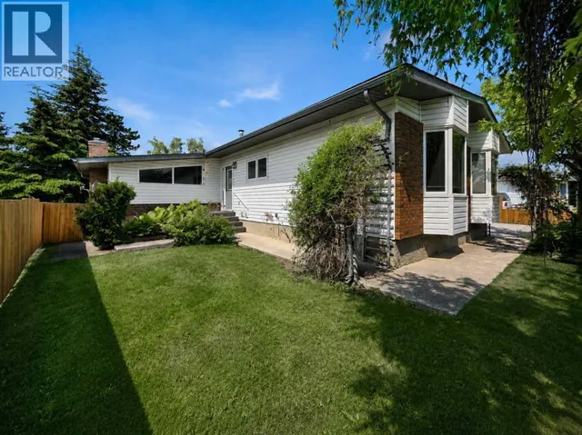 10730 Shand Avenue, Grande Cache, Alberta T0E0Y0