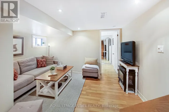 BSMT - 4 LINTON AVENUE, Toronto (Birchcliffe-Cliffside), Ontario M1N1W6