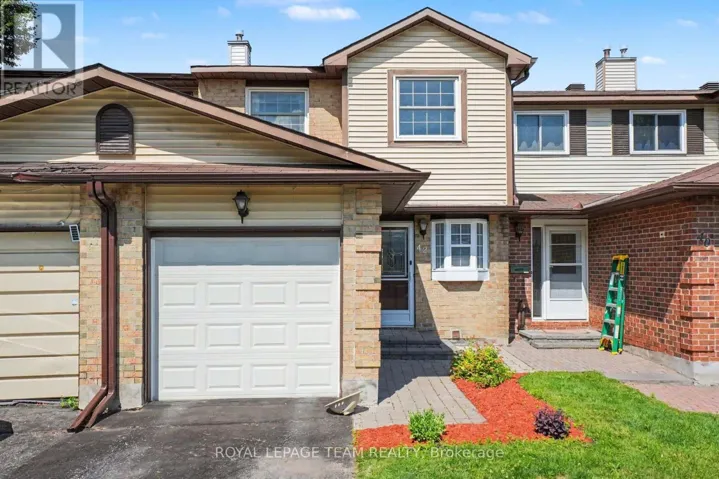 42 SUNDBACK LANE, Ottawa, Ontario K2L2W8