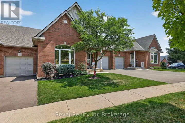17 - 125 FERGUSON DRIVE, Woodstock (Woodstock - South), Ontario N4V1H4