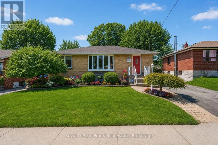 1212 VALLEY DRIVE, Oshawa (Lakeview), Ontario L1J3M7