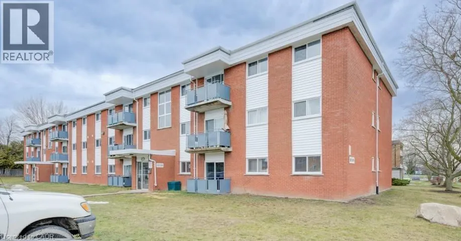529 PARKSIDE Drive Unit# 7, Waterloo, Ontario N2L4X7