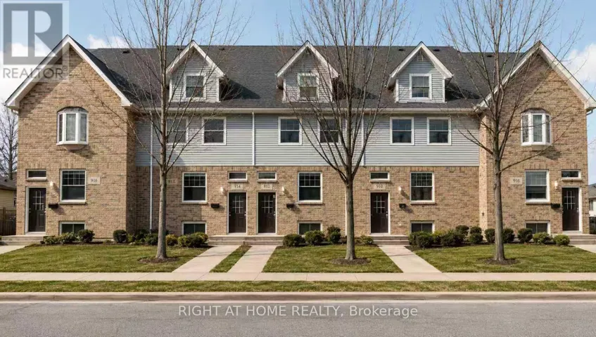 911 CALIFORNIA AVENUE, Windsor, Ontario N9B2Z5