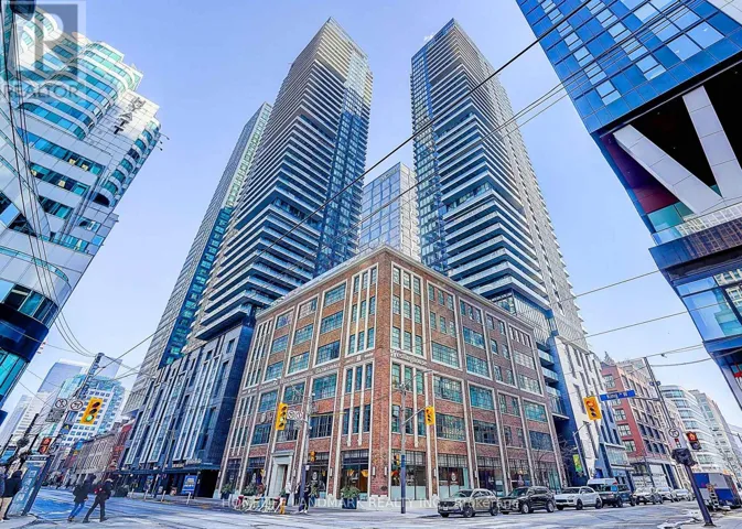 702 - 115 BLUE JAYS WAY, Toronto (Waterfront Communities), Ontario M5V0N4